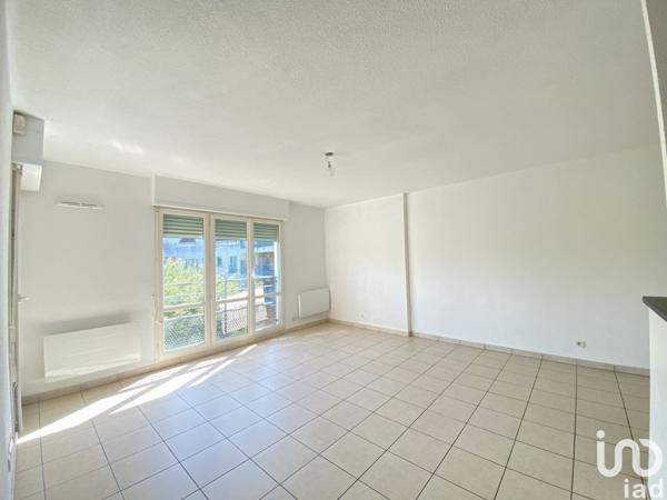 Appartement 2 pièces de 43 m² à Melun (77000)