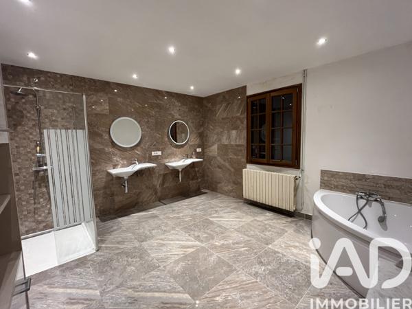 Maison à vendre 8 pièces 189 m² Larée