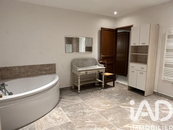 Maison à vendre 8 pièces 189 m² Larée