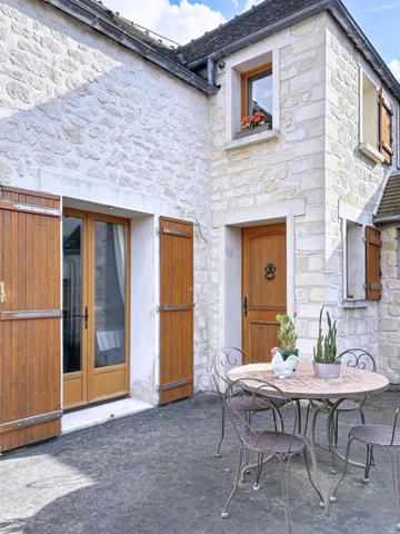 jolie longère idéalement située