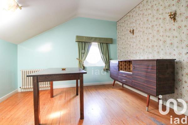 Maison 13 pièces de 285 m² à Saint-Affrique (12400)