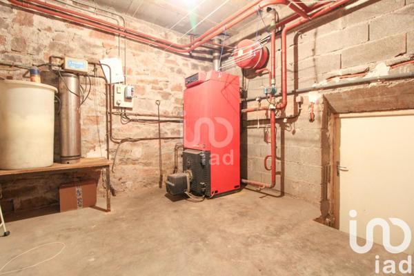 Maison 13 pièces de 285 m² à Saint-Affrique (12400)