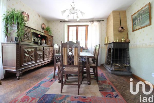 Maison 13 pièces de 285 m² à Saint-Affrique (12400)