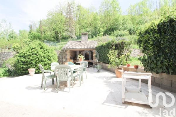 Maison 13 pièces de 285 m² à Saint-Affrique (12400)