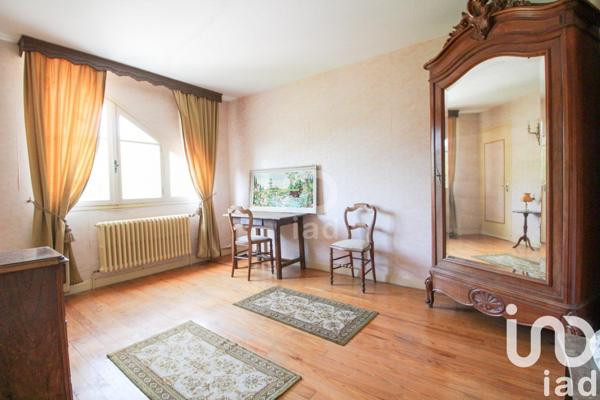 Maison 13 pièces de 285 m² à Saint-Affrique (12400)