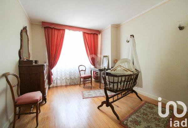 Maison 13 pièces de 285 m² à Saint-Affrique (12400)