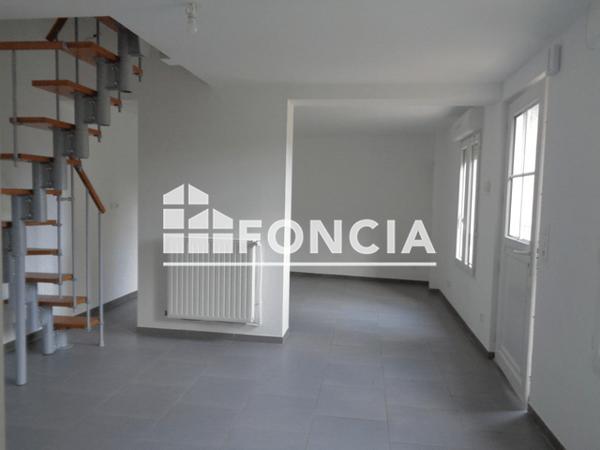 Location Maison 3 pièces 74.78 m² - 68 RUELLE DU MANOIR Vauxbuin 02200