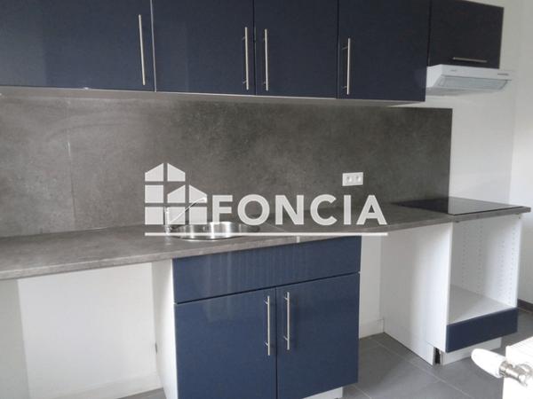 Location Maison 3 pièces 74.78 m² - 68 RUELLE DU MANOIR Vauxbuin 02200