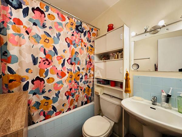 À découvrir sans tarder ! Charmant studio à Royan, à 800 m de la plage et du centre-ville.