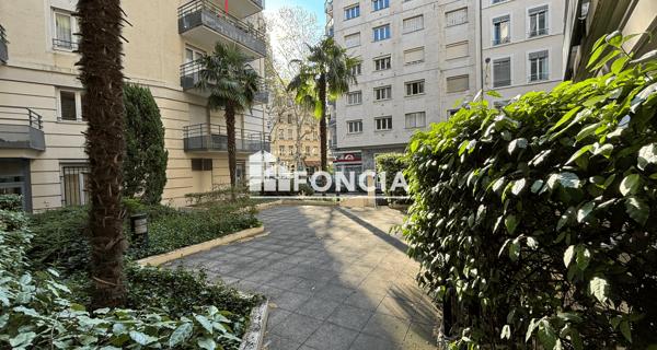 Location Appartement 4 pièces 84.55 m² - Lyon 69003