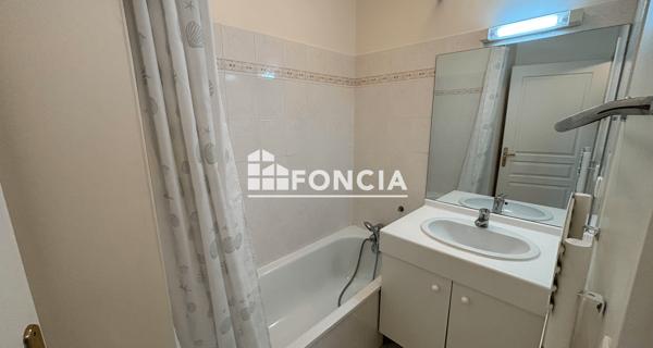 Location Appartement 4 pièces 84.55 m² - Lyon 69003