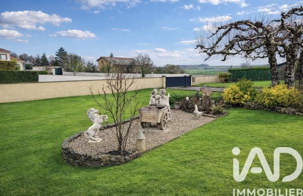 Maison à vendre 9 pièces 180 m² Saint-Hilaire-de-la-Côte