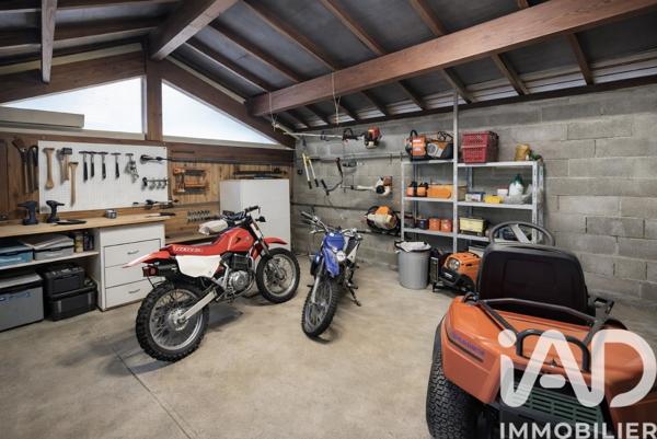 Maison à vendre 9 pièces 180 m² Saint-Hilaire-de-la-Côte