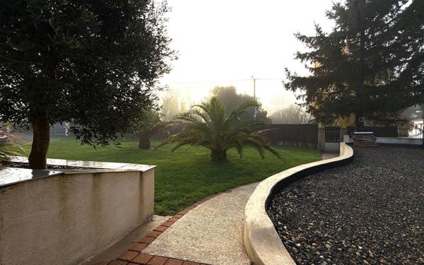 Maison à vendre    4 pièces •  Saintes