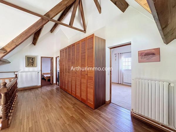 Vente                                                      Maison
                        
                     6 pièces                      171 m2                     à Vigneux-sur-Seine