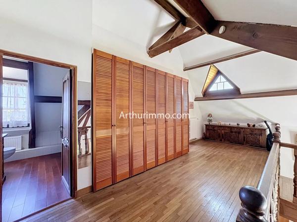 Vente                                                      Maison
                        
                     6 pièces                      171 m2                     à Vigneux-sur-Seine