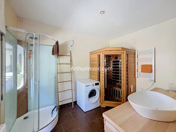 Vente                                                      Maison
                        
                     6 pièces                      171 m2                     à Vigneux-sur-Seine