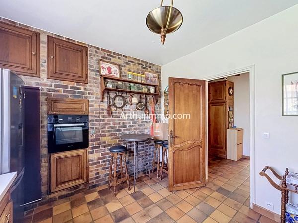 Vente                                                      Maison
                        
                     6 pièces                      171 m2                     à Vigneux-sur-Seine