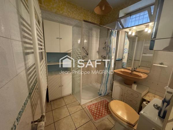 Charmante maison de caractère avec grande remise – année 1948