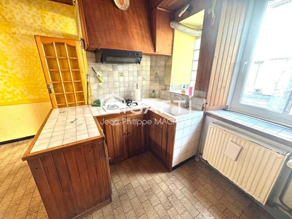 Charmante maison de caractère avec grande remise – année 1948