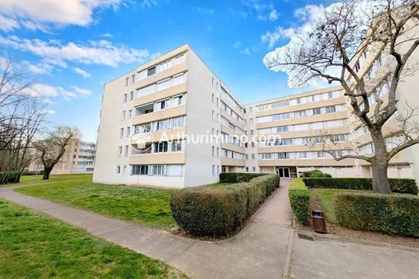 Vente Appartement 2 pièces 50 m2 à Savigny-le-Temple