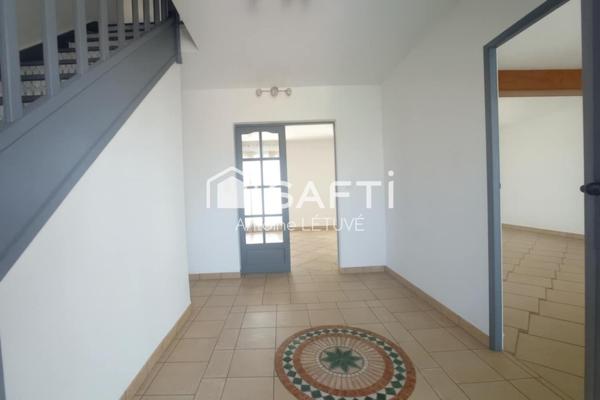 Pavillon 4 Chambres,  2 bureaux, sous sol complet