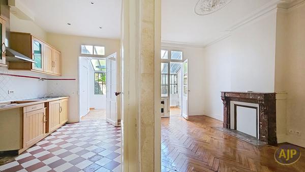 Maison à vendre Libourne - 6 pièces, 118m² avec 4 chambre(s) à 332 000€ - AJP Immobilier Libourne