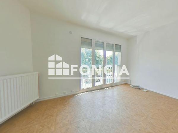 Location Studio 40 m² - 94-96 AVENUE JEAN JAURES Arnouville 95400