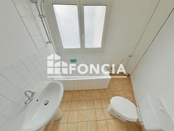 Location Studio 40 m² - 94-96 AVENUE JEAN JAURES Arnouville 95400