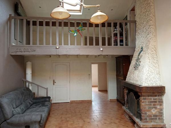RARE SUR LE SECTEUR : Maison (F4) de charme au coeur de Coubron !