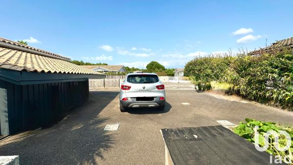 House for sale 5 rooms 110 m² Andernos-les-Bains