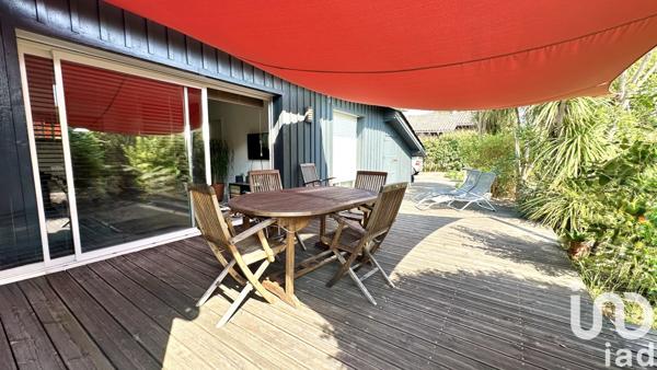 House for sale 5 rooms 110 m² Andernos-les-Bains