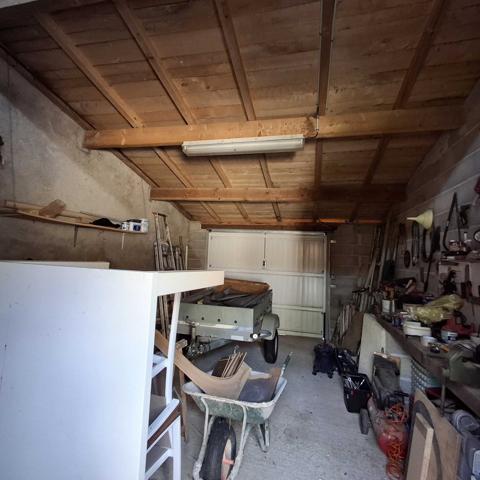 MAISON DE CAMPAGNE EN PIERRES AVEC 2 GARAGES ATTENANTS ET PARC CLOS ET ARBORE
