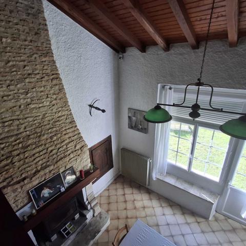 MAISON DE CAMPAGNE EN PIERRES AVEC 2 GARAGES ATTENANTS ET PARC CLOS ET ARBORE