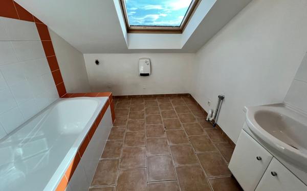 Appartement à vendre    4 pièces • 98,44 m2 Ruoms