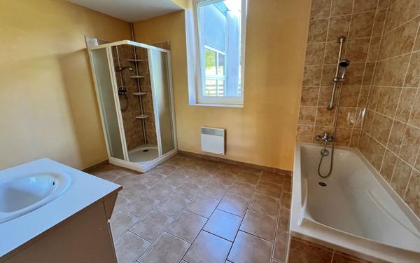 Appartement à vendre    4 pièces • 98,44 m2 Ruoms