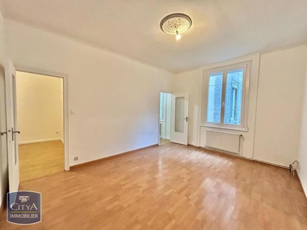 Appartement à louer 2 pièces 62.58m²
