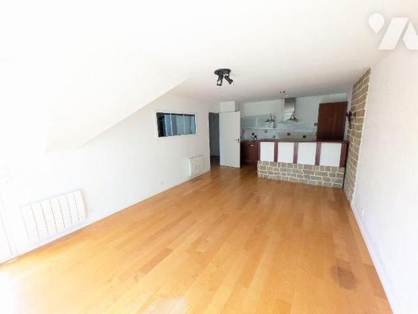NOUVEAUTE TRENTE CINQ NOTAIRES BREAL SOUS MONFORT .

Venez découvrir cet appartement de type ...