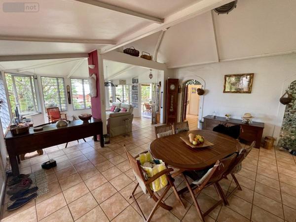 Maison à vendre à Saint-Paul à la Réunion (97460), ref : 97409-280