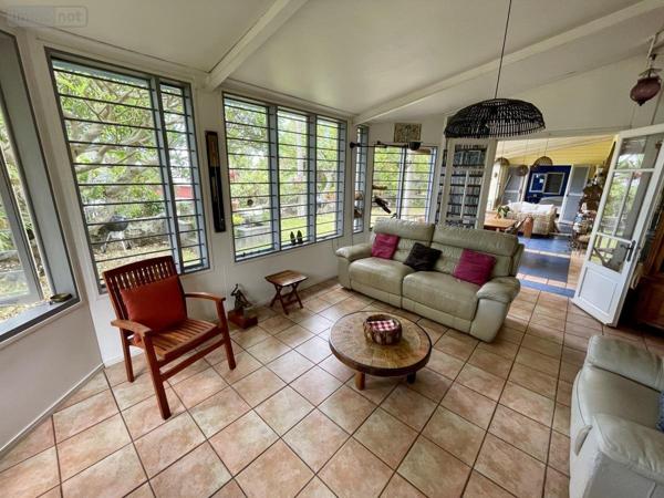 Maison à vendre à Saint-Paul à la Réunion (97460), ref : 97409-280
