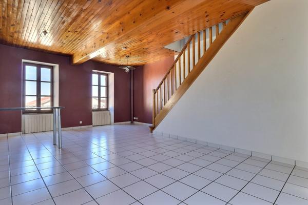 Maison avec jardin - CHANAT LA MOUTEYRE