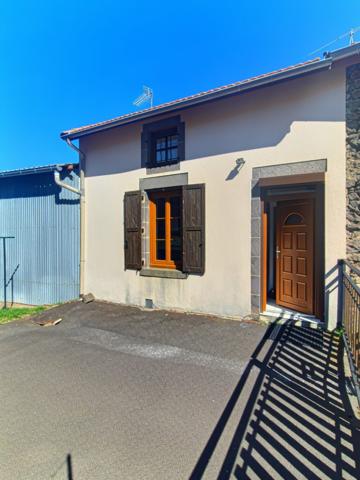 Maison avec jardin - CHANAT LA MOUTEYRE