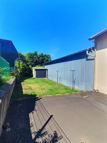 Maison avec jardin - CHANAT LA MOUTEYRE
