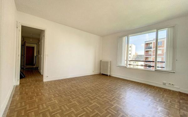 Appartement à louer    2 pièces •  Joinville-le-Pont