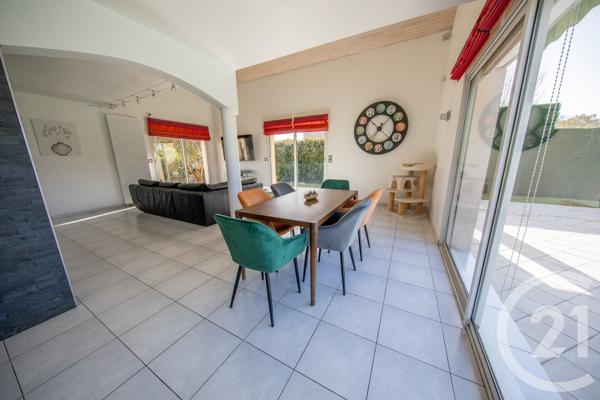 Maison à vendre  6 pièces - 146,41 m 2   ST MEDARD EN JALLES  - 33