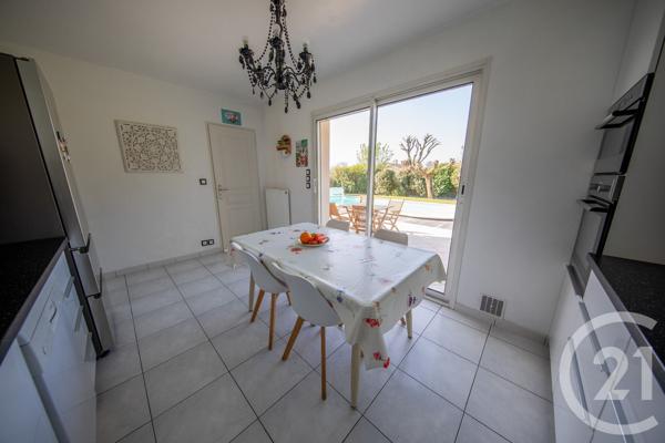 Maison à vendre  6 pièces - 146,41 m 2   ST MEDARD EN JALLES  - 33