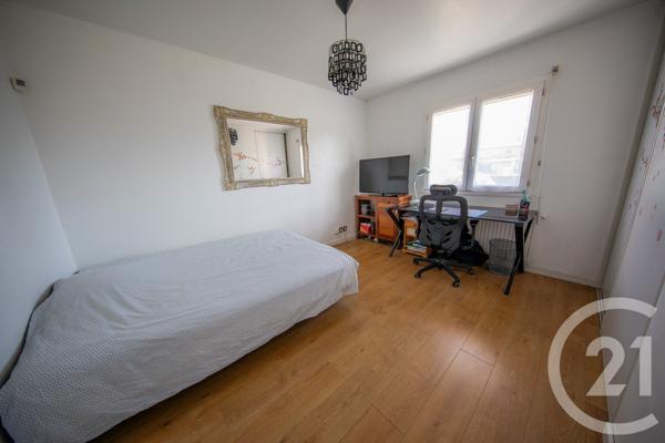 Maison à vendre  6 pièces - 146,41 m 2   ST MEDARD EN JALLES  - 33