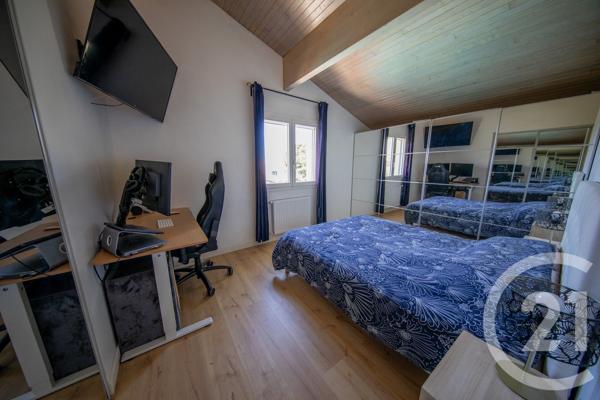 Maison à vendre  6 pièces - 146,41 m 2   ST MEDARD EN JALLES  - 33