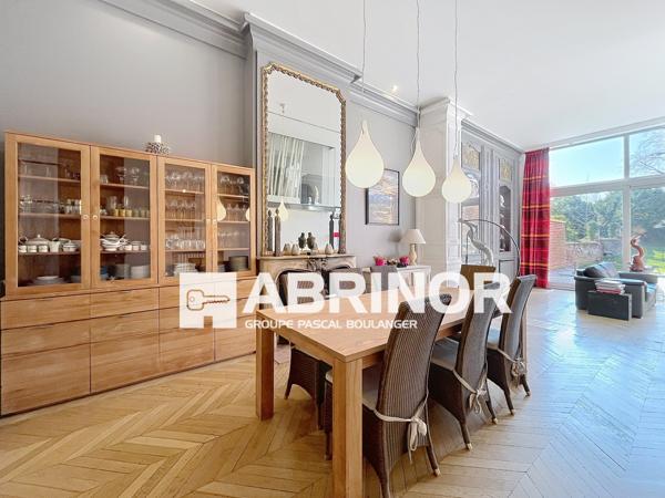 Belle demeure bourgeoise, 7 chambres, 4 salles de bains, salle de sport/jeux, bureau, garage ROUBAIX