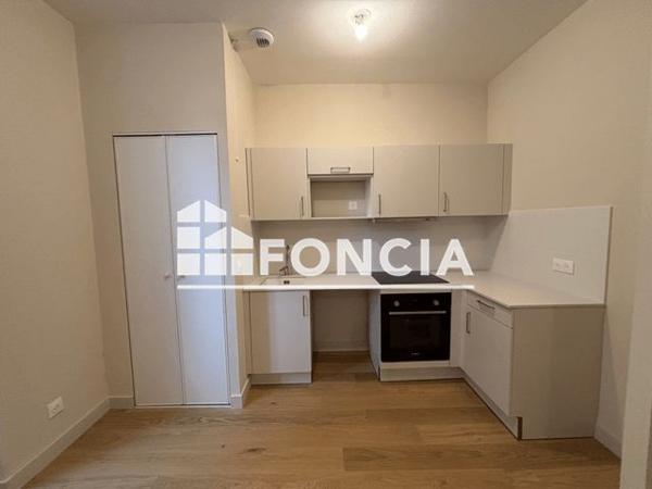 Location Appartement 2 pièces 38.7 m² - 7 RUE PASTORELLI Nice 06000